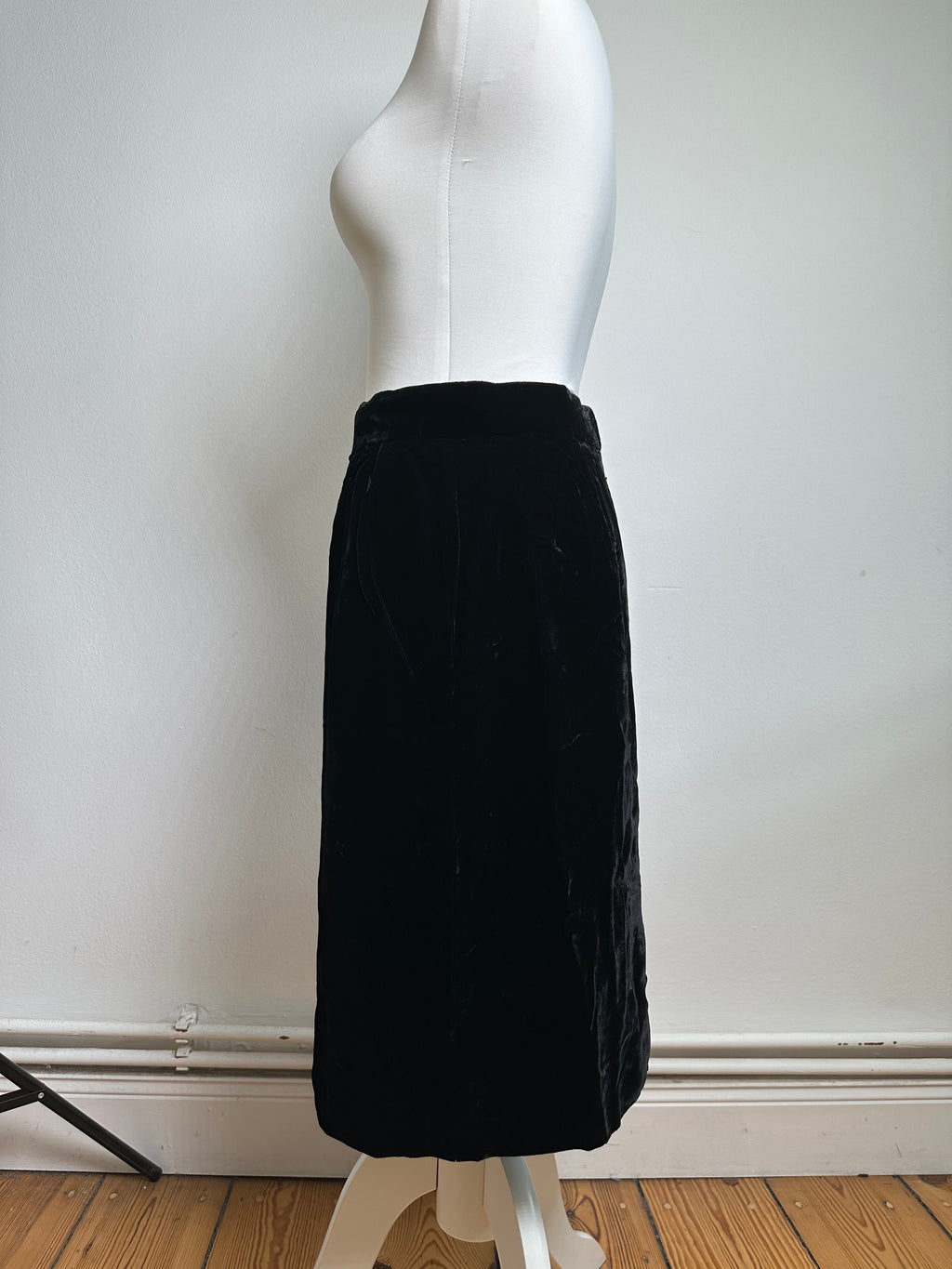 Vintage Dior Velvet Skirt Black