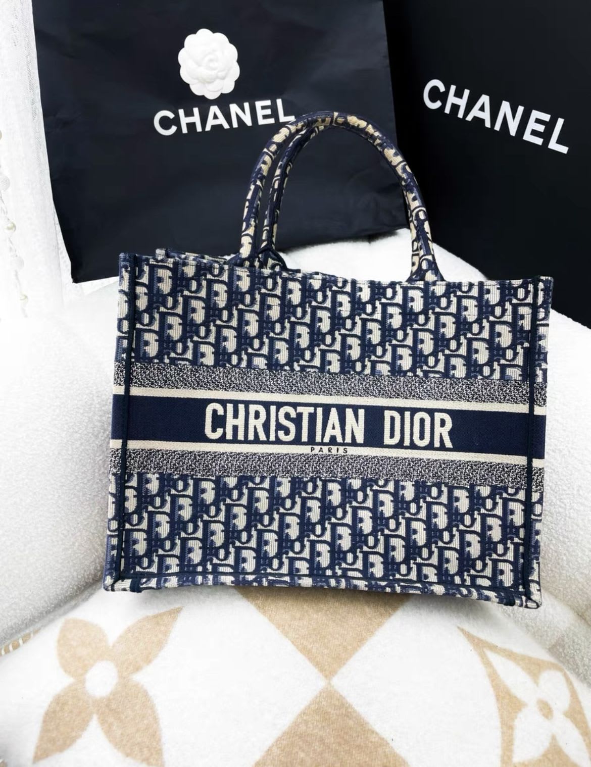 Dior classic popular blue presbyopic tote bag medium