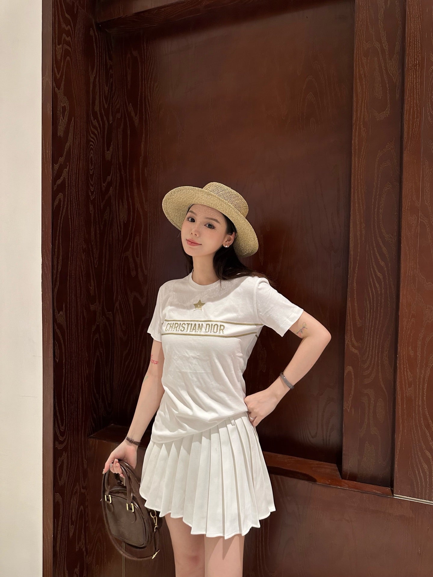 2026 Women’s CD Lucky Star Embroidered Short-Sleeved T-Shirt (DD127)