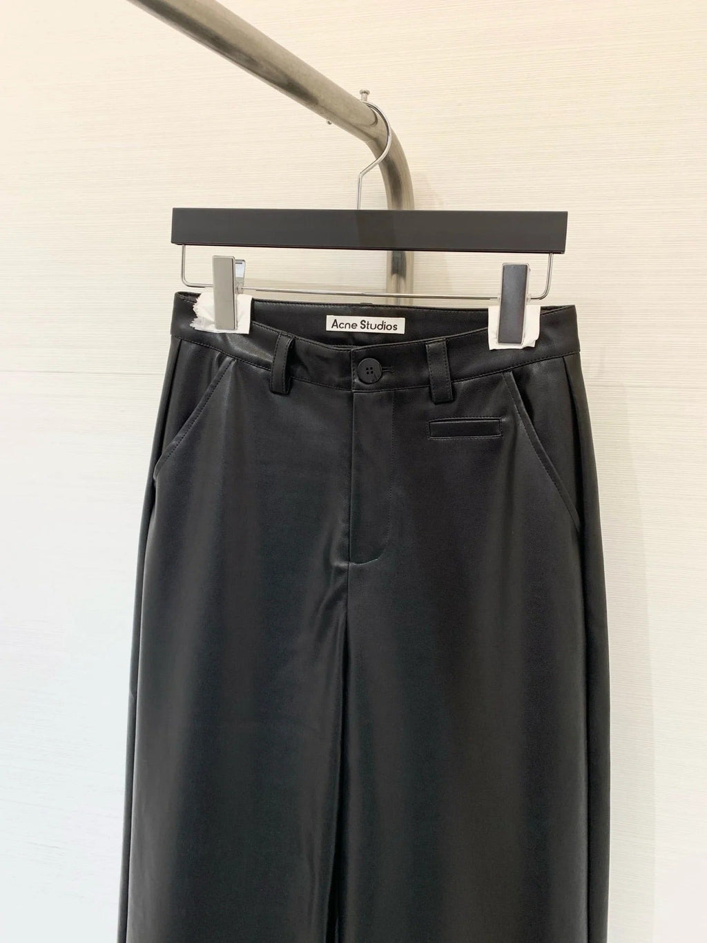 DIOR 25S LEATHER CROPPED PANTS 666