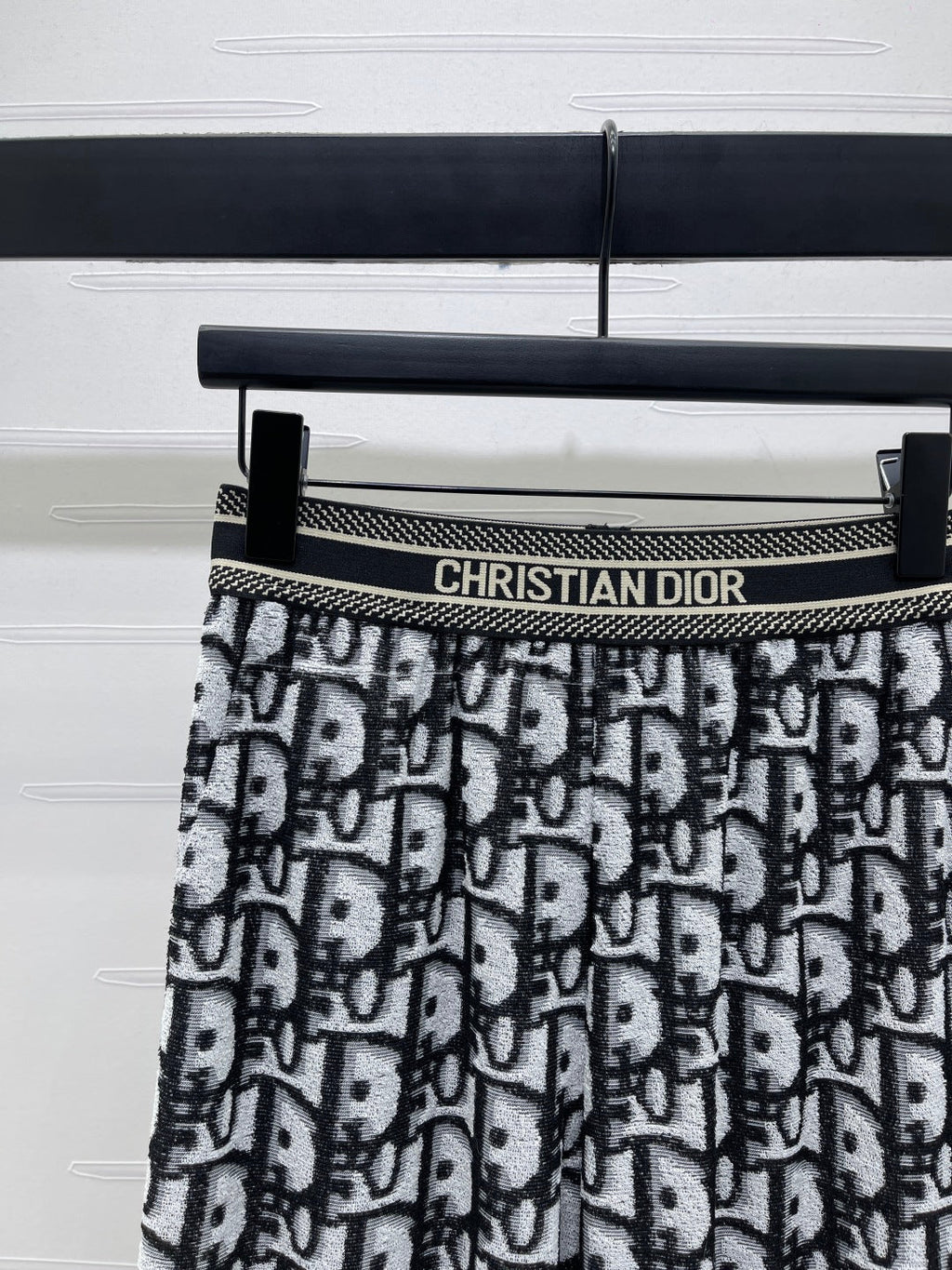DIOR 25S STRAIGHT-LEG PANTS STYLE 136