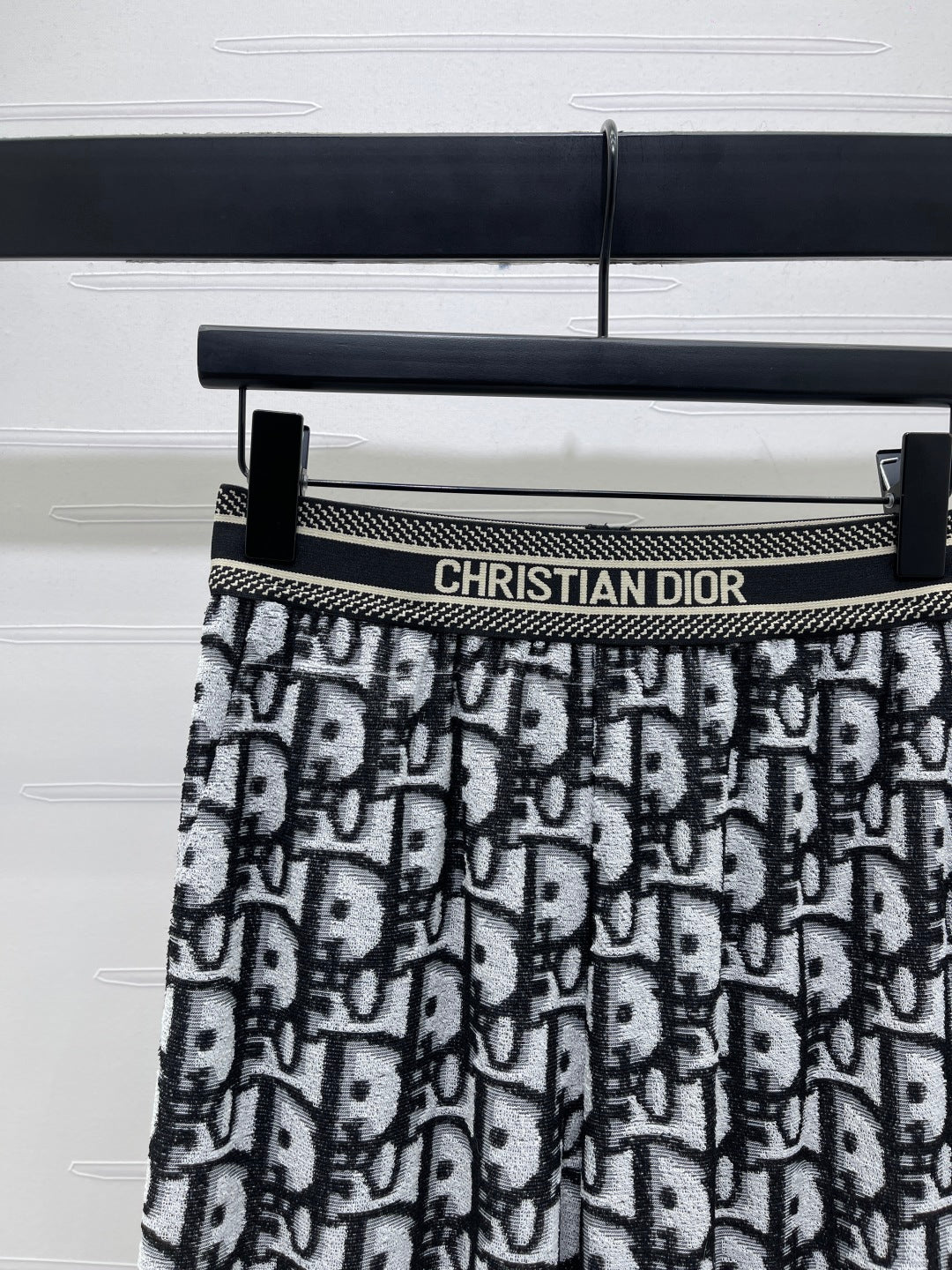 DIOR 25S STRAIGHT-LEG PANTS STYLE 136