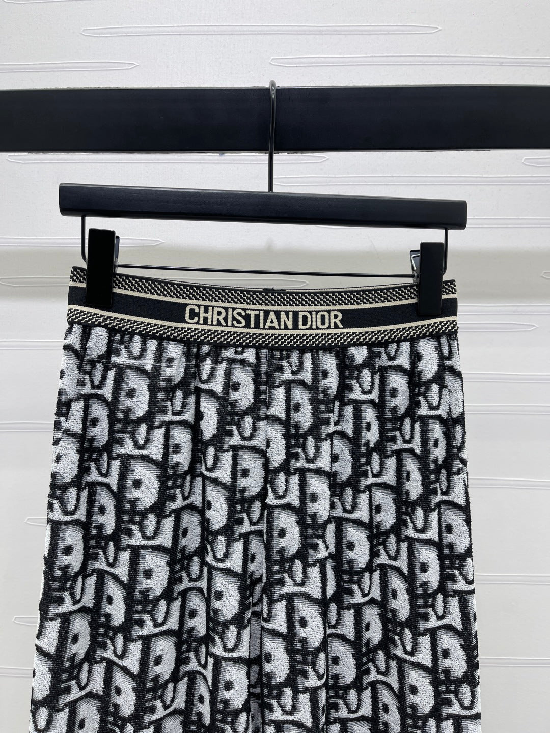 DIOR 25S STRAIGHT-LEG PANTS STYLE 136