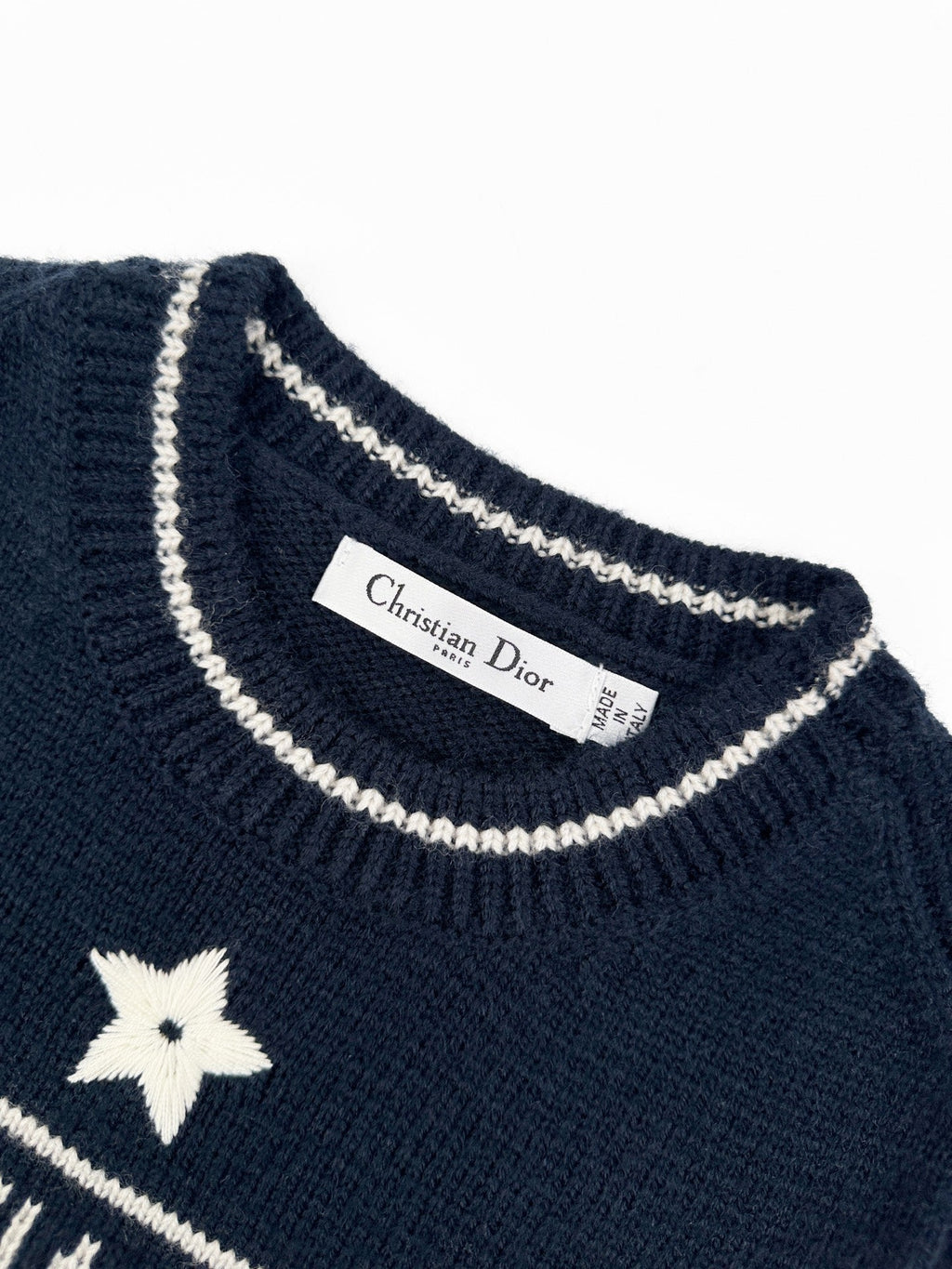 2026 Women's CD Embroidered Short-Sleeved Sweater (DD132)