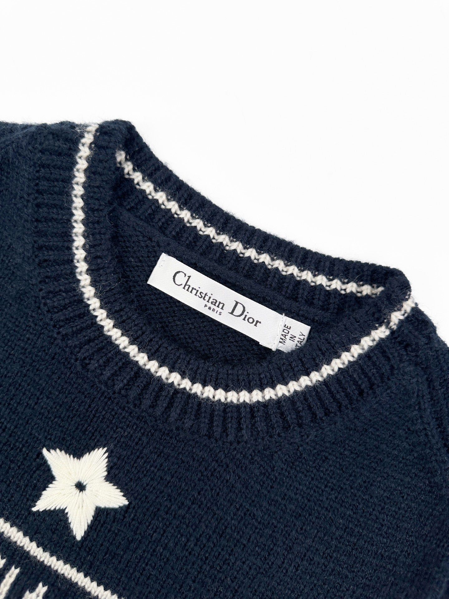 2026 Women's CD Embroidered Short-Sleeved Sweater (DD132)
